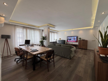Alsancak Şair Eşrefte 3 1 140M2 Architectural Design Apartment For Rent!