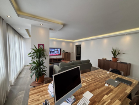 Alsancak Şair Eşrefte 3 1 140M2 Architectural Design Apartment For Rent!