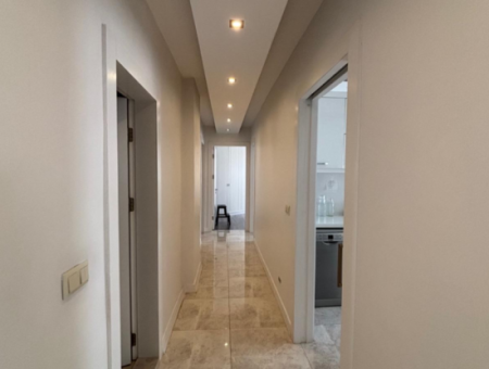 Alsancak Şair Eşrefte 3 1 140M2 Architectural Design Apartment For Rent!