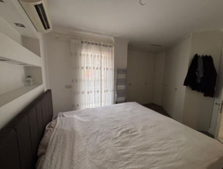 Alsancak Şair Eşrefte 3 1 140M2 Architectural Design Apartment For Rent!