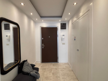 Alsancak Şair Eşrefte 3 1 140M2 Architectural Design Apartment For Rent!