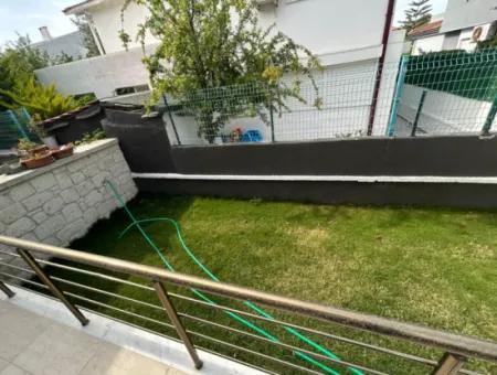 Seasonal Rental Detached Villa In The Heart Of Alacati – 3 1 – Garden – No Cost – 150 M²