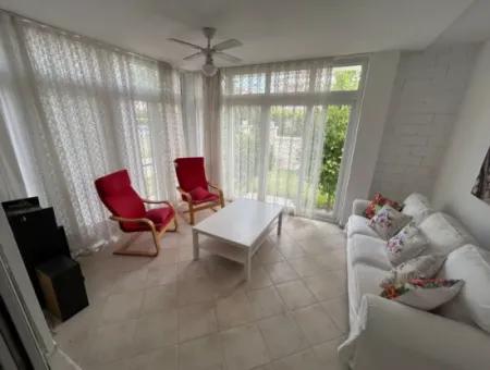 Seasonal Rental Detached Villa In The Heart Of Alacati – 3 1 – Garden – No Cost – 150 M²