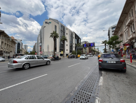110M2 Office For Rent Near Konak Çankayada 1St Floor Stock Exchange Building!