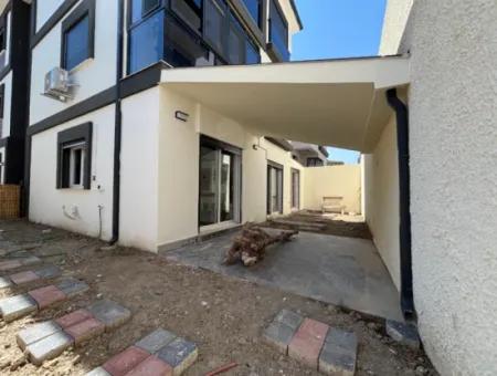 Seferihisar Camiikebir Neighborhood Gözsüzler District, Brand New Apartment Opportunity With Detached Garden