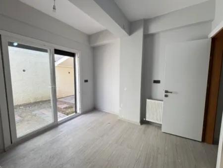 Seferihisar Camiikebir Neighborhood Gözsüzler District, Brand New Apartment Opportunity With Detached Garden