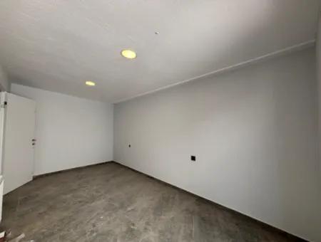 Seferihisar Camiikebir Neighborhood Gözsüzler District, Brand New Apartment Opportunity With Detached Garden