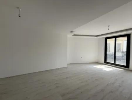 Zero And Session-Ready Apartment Opportunity In Seferihisar's Prestigious Project
