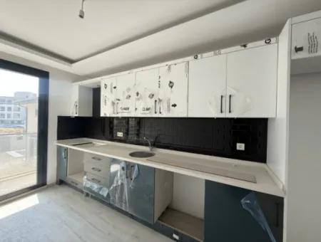 Zero And Session-Ready Apartment Opportunity In Seferihisar's Prestigious Project