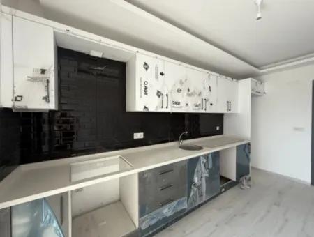 Zero And Session-Ready Apartment Opportunity In Seferihisar's Prestigious Project