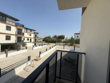 Zero And Session-Ready Apartment Opportunity In Seferihisar's Prestigious Project