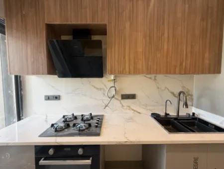 Brand New Apartment With Pool, Equipped With Luxury Details, In Seferihisar Çolakibrahimbey Neighborhood