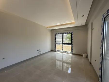 Brand New Apartment With Pool, Equipped With Luxury Details, In Seferihisar Çolakibrahimbey Neighborhood