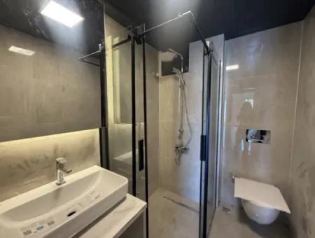 Brand New Apartment With Pool, Equipped With Luxury Details, In Seferihisar Çolakibrahimbey Neighborhood