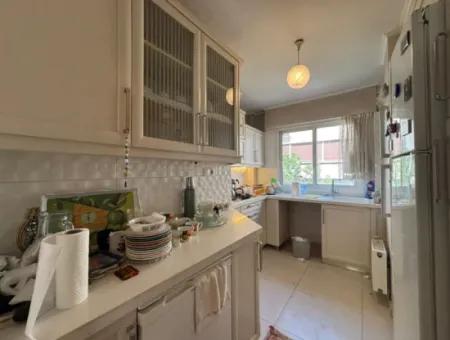 Alsancak Culture District Gül Street 3 1 Corner Empty Apartment For Sale