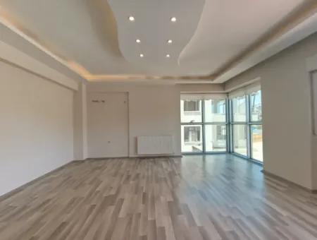 Spacious Apartment On The Main Road Of Seferihisar Izmir, Specially Planned For Parents, Free Of Cost