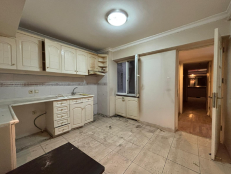 5Th Floor 2 1 160M2 Flat For Rent With Double Title Deed In Alsancak Kordon