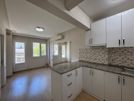 1 1 Free Rent Apartment With Elevator Near Alsancak Mosque!