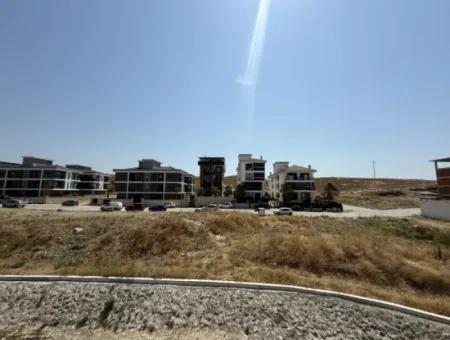 Luxury And Modern 1 1 Apartment In Seferihisar Çolakibrahimbey Neighborhood