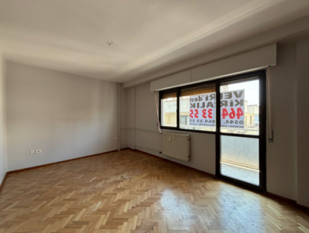 Alsancak Talatpaşa Boulevard 3 1 130M2 Business For Rent / Practice