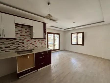 High Entrance In Seferihisar Çolakibrahim Bey Neighborhood 3 1 Spacious Apartment For Sale