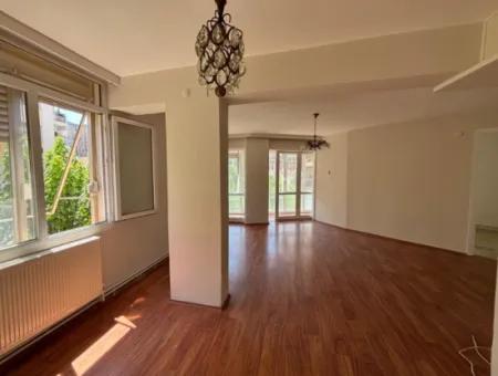 Alsancak State Hospital Opposite Corner 2Nd Floor Rental Office,Office