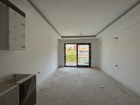New 2 1 Apartment For Sale Near Seferihisar State Hospital, With A Wide Usage Area