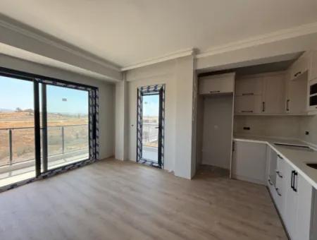 1 1 Apartment Overflowing With Sun In Seferihisar Çolakibrahim Bey