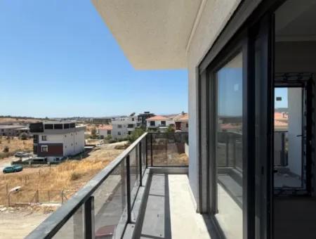 1 1 Apartment Overflowing With Sun In Seferihisar Çolakibrahim Bey