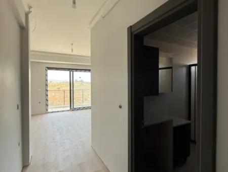 1 1 Apartment Overflowing With Sun In Seferihisar Çolakibrahim Bey