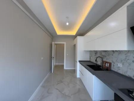 2 In 1 Apartment Designed With Luxury Architecture In Seferihisar Çolakibrahimbey