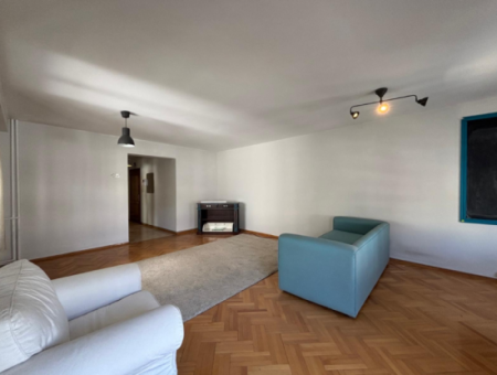 5Th Floor Air-Conditioned Apartment For Rent On Alsancak Poet Eşref Boulevard