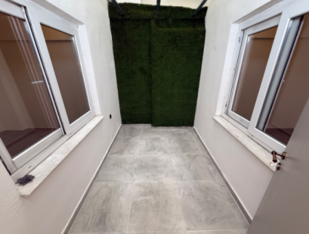 Free Of Cost On A Fully Renovated Street Near University Of Economics