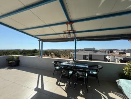 4 2 Duplex Apartments For Rent – Seferihisar, Prestigious Location With Nature And Sea View
