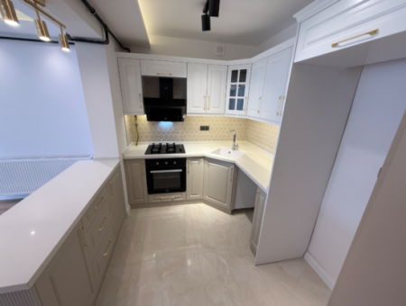 Near Göztepe Stadium On The Street With Full Renovation And Elevator Parking Lot