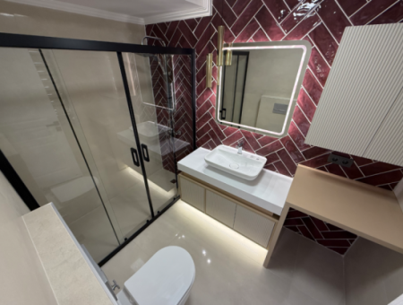 Near Göztepe Stadium On The Street With Full Renovation And Elevator Parking Lot