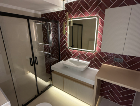 Near Göztepe Stadium On The Street With Full Renovation And Elevator Parking Lot