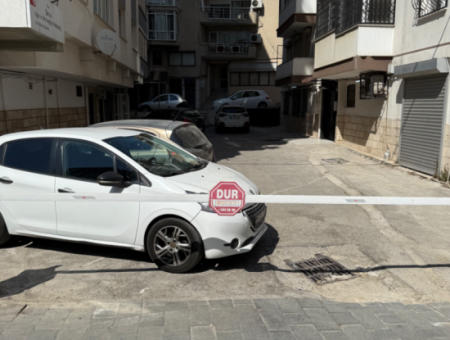 Near Göztepe Stadium On The Street With Full Renovation And Elevator Parking Lot