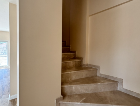 3 1 Flats For Sale In Modern Architectural Duplex In Seferihisar İhsaniye Village