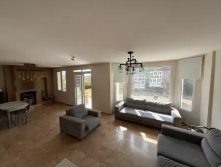 Seferihisar Yeşilkent Sitesi – Detached Villa For Rent