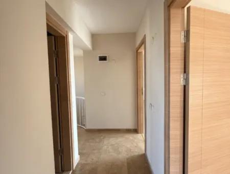 Seferihisar Yeşilkent Sitesi – Detached Villa For Rent