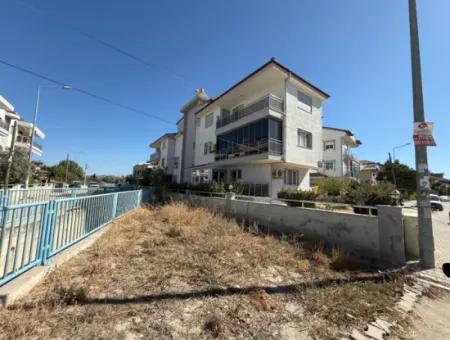 Spacious And Comfortable Apartment For Sale Near Sığacık Marina!