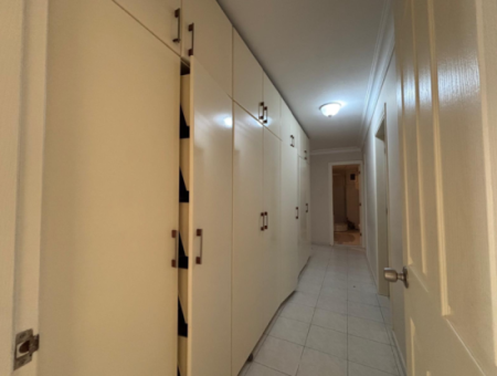3 1 – 140 M² Flat For Rent In Alsancak – Cumhuriyet Boulevard, In A Gated Complex Close To The Promenade