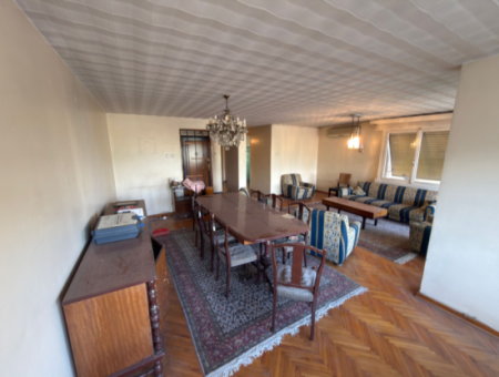 Mansion Flat With Corner Parking Lot In Küçükyali Quarantine Square Without Dark Room