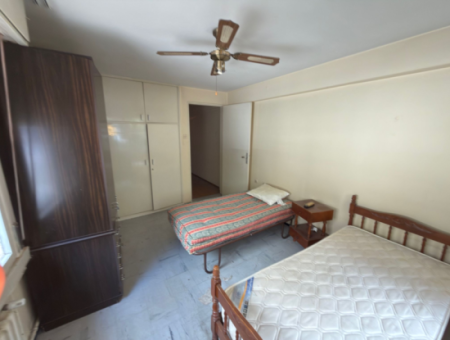 Mansion Flat With Corner Parking Lot In Küçükyali Quarantine Square Without Dark Room