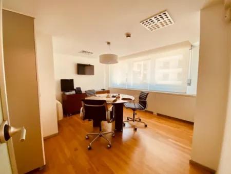 250 M² Prestigious Workplace For Rent On Alsancak Vasif Çinar Boulevard