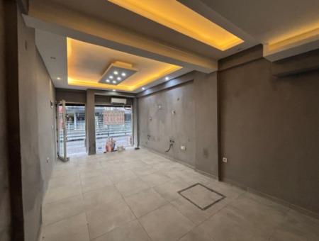 Alsancak Kahramanlar Akıncılar Cadesi 35M2 Wc Automatic Shutter Shop For Rent
