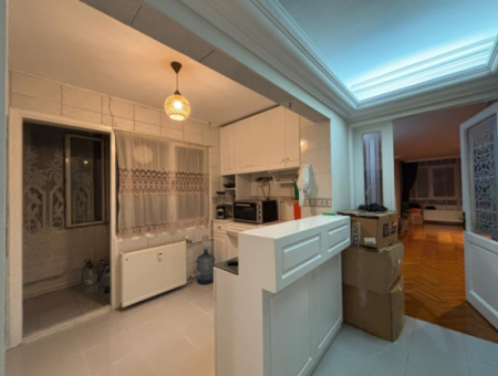 Alsancak Dünyagöz Opposite Furnished 3 1 130 M2 2. Floor Apartment For Rent!