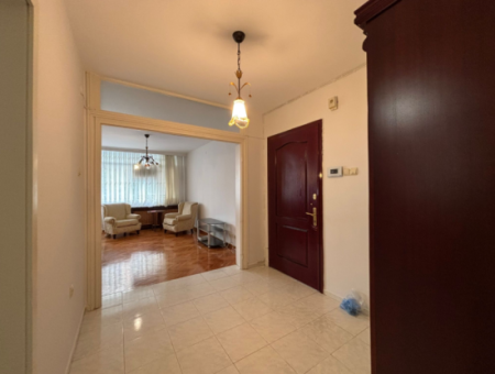 3 1 Furnished Flat For Rent With Parking In Alsancak Cultural District