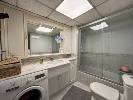 Flat For Sale With Parking Lot In 3Rd Floor 3 1 Genç Building On Alsancak Dutlu Street!